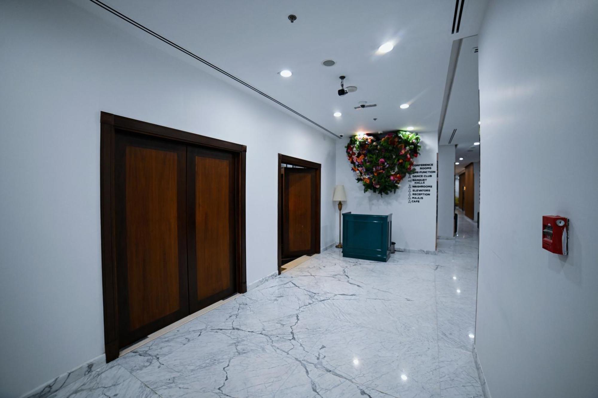 Seven Seas Hotel ดูไบ ภายนอก รูปภาพ